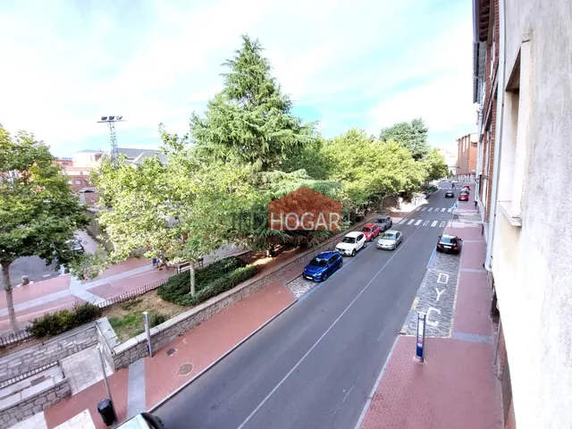 ¡Exclusiva vivienda de gran amplitud en el Paseo de San Roqu - foto 5