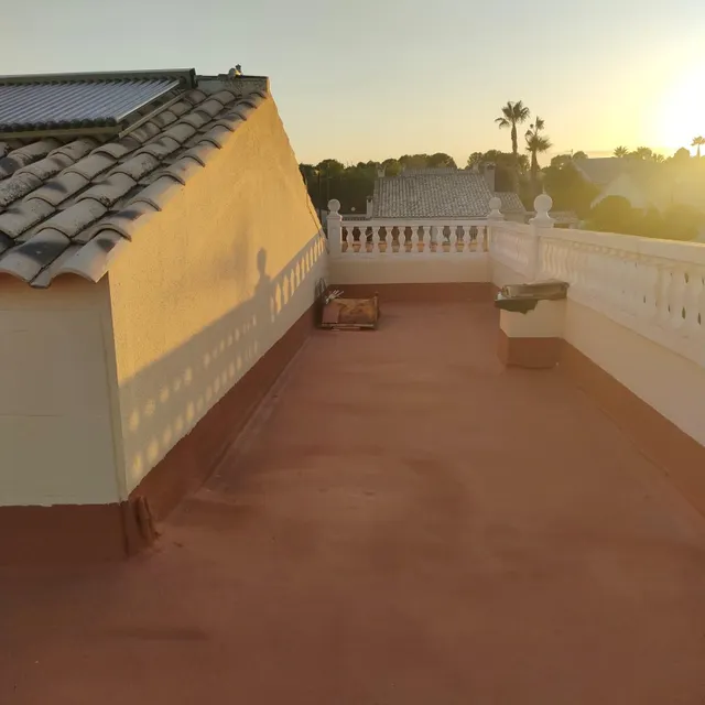 Casa 4 habitaciones 122m² en venta - Urbanización cañada verde — 45