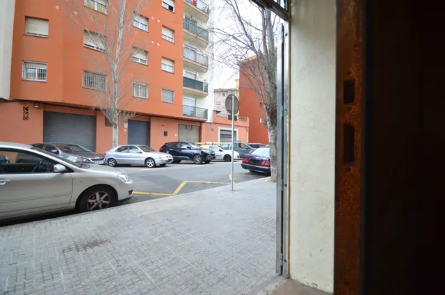Negocio de restaurante-bar en funcionamiento en local esquinero de 402 m2 — 42