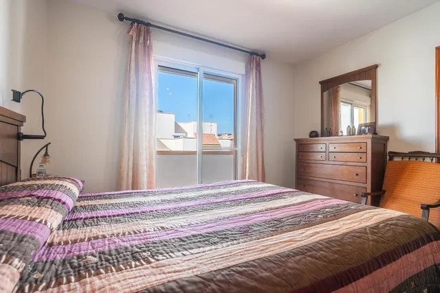 HUERCAL ALMERIA - LOS PINOS: TRIPLEX 4 DORMITORIOS + 3 BAÑOS + GARAJE SOTANO AMPLIO CON BODEGA + PATIO — 38