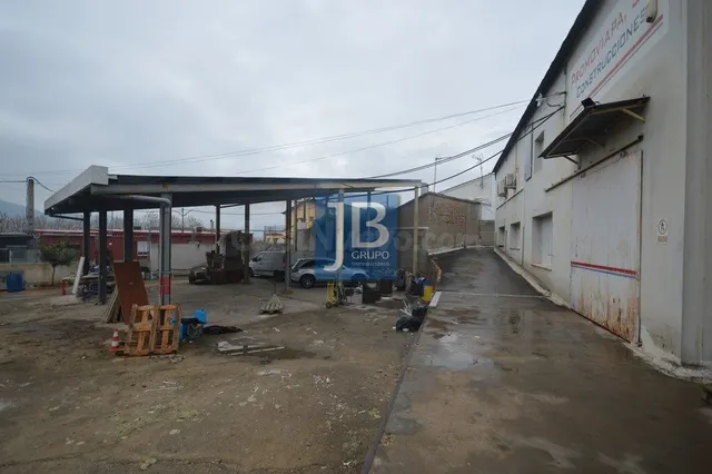 Nave industrial 1224m² en venta - POLIGONO - foto 4