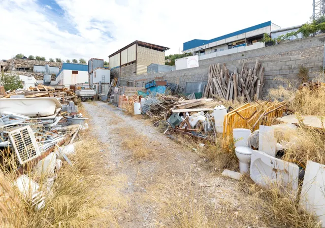 Parcela industrial en poligono industrial las canteras. — 9