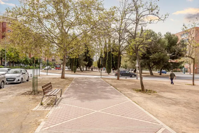 OPORTUNIDAD UNICA DE ALQUILER EN AVDA JOAQUINA EGUARAS (GRANADA) — 10