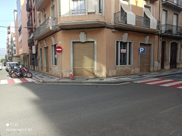 LOCAL COMERCIAL EN VENTA EN EL CENTRO DE TORTOSA — 2