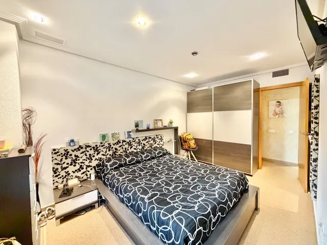 Vivienda en venta de vpo en benisaudet, Alicante con 3 dormitorios, 2 garajes, trastero y piscina comunitaria — 9