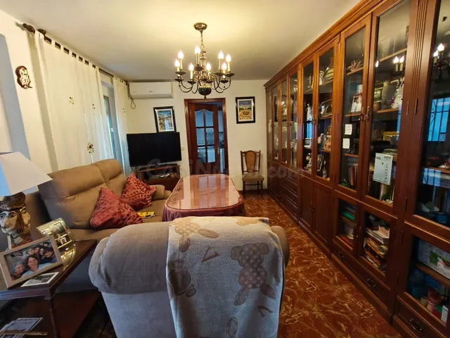 Encantadora Casa en Gargallo - Cabra - Ideal para Entrar a V
