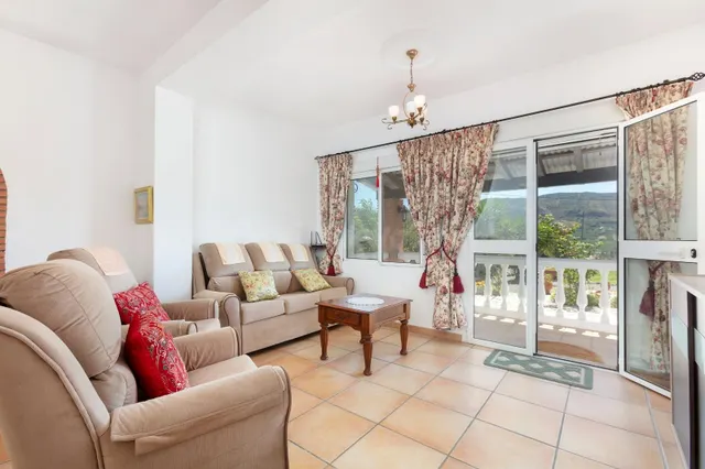 Finca con Estudio de Invitados, de Fácil Acceso y en un Ento - foto 5