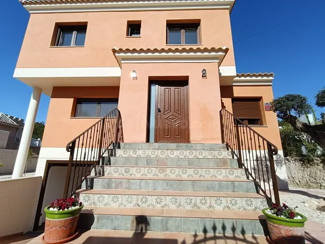 Villa 5 habitaciones 256m² en venta - Zona Pueblo — 4