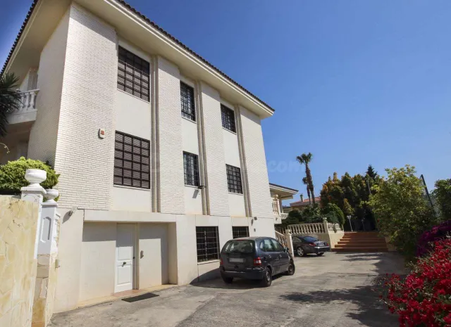 Villa 5 habitaciones 865m² en venta - Zona Sierra Helada - foto 4