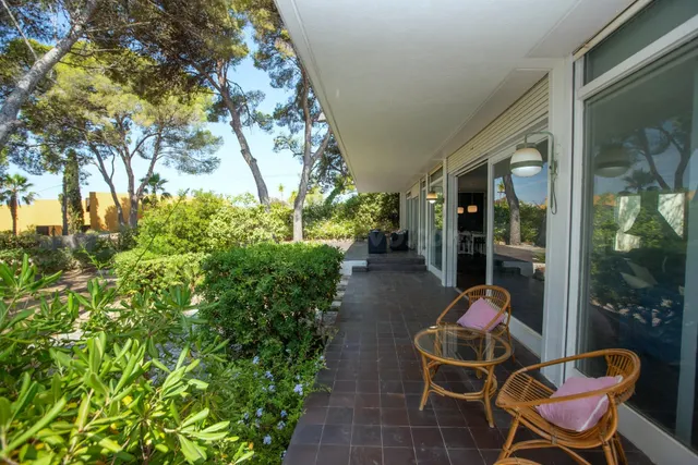 Exclusiva villa de diseño con vistas al mar en Roc de Sant G - foto 5