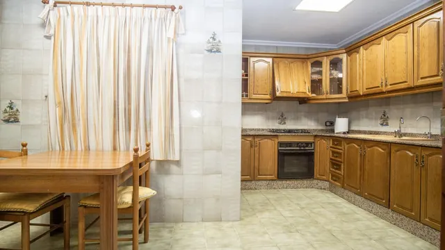 Piso en venta en el centro de Elda — 4