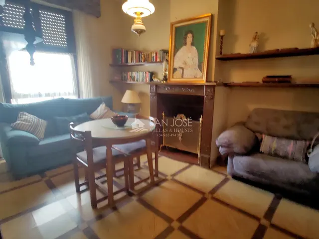 INMOBILIARIA SAN JOSE VENDE GRAN PISO EN AVENIDA DE CHAPÍ DE ELDA — 5