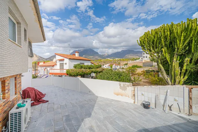 Villa 5 habitaciones en venta - Pueblo Poniente — 17