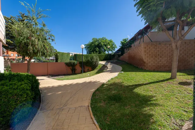 Piso 1 habitación 70m² en venta - Almayate Bajo — 26
