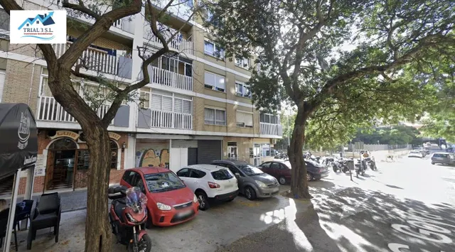 Venta local en Cádiz - foto 2
