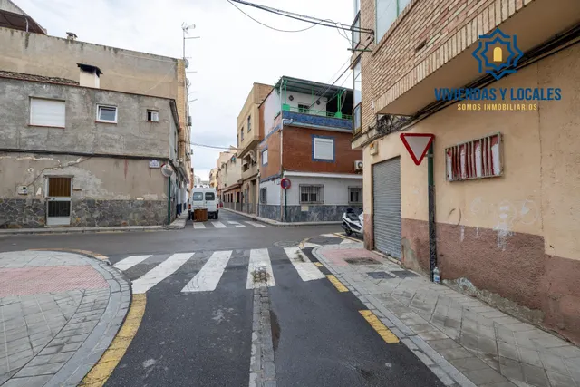 Local Comercial en Zaidín para Reformar - Excelente Ubicación — 8