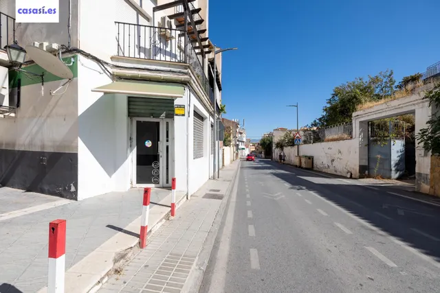 Local céntrico en la carretera de Granada-Gojar — 6