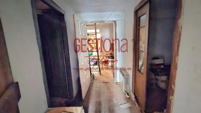 CASA PARA REFORMAR EN EL CENTRO DE RAMALES DE LA VICTORIA. — 29