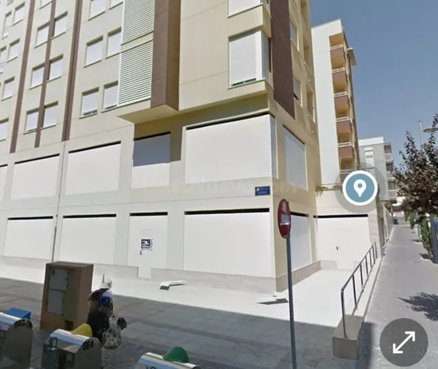 FANTÁSTICO BAJO COMERCIAL EN ZONA DE LA VIÑA