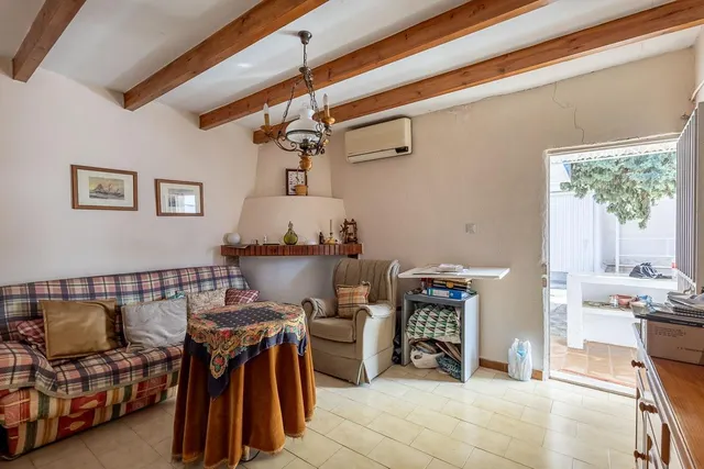 CASA CON NEGOCIO EN ALHENDIN — 15