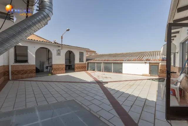 ¡Gran oportunidad en Chauchina Justoa, junto a la entrada de la Carrera de la Virgen! — 19