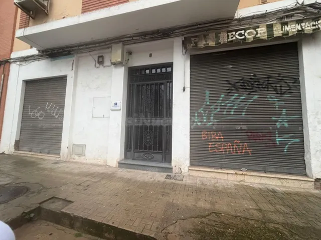 LOCAL COMERCIAL EN PLENO CENTRO, CON POSIBILIDAD DE HACER AP