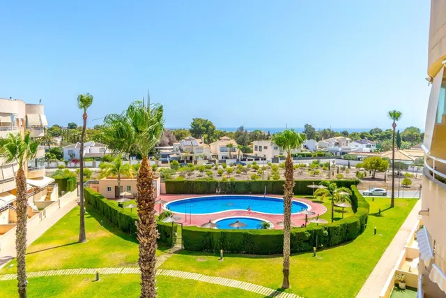 APARTAMENTO DE 3 DORMITORIOS 2 BAÑOS EN ORIHUELA COSTA ( DEH - foto 3