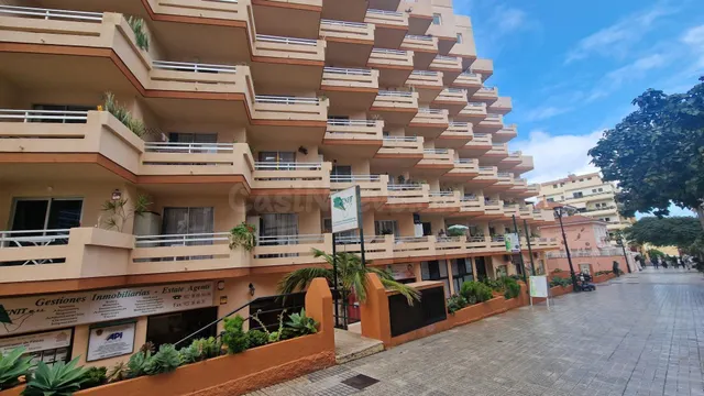 PEQUEÑO ATICO DE UN DORMITORIO CON TERRAZA Y VISTAS PRECIOSA