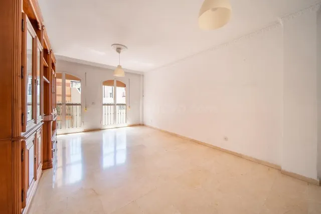 ¡4 dormitorios en Fuengirola! amplitud, terraza y ubicación privilegiada — 3