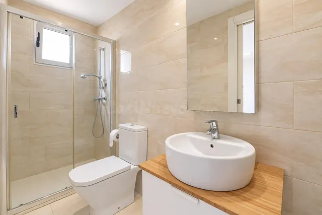 ¡LUMINOSO PISO TOTALMENTE REFORMADO, 100% EXTERIOR Y CON EXC - foto 5