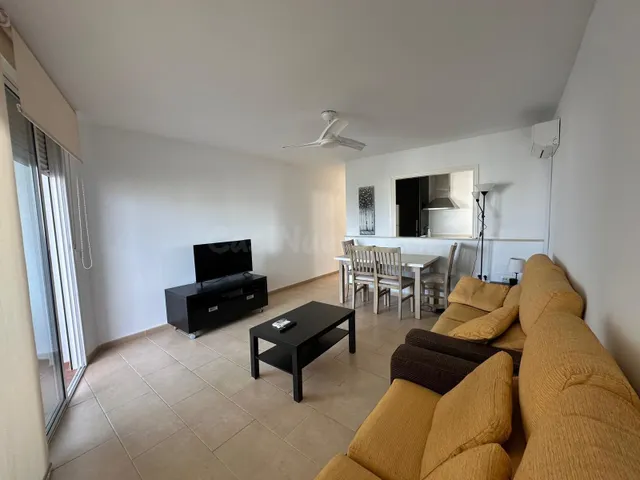 PISO PARA ALQUILAR DE UN DORMITORIO EN URBANIZACION DE ROQUE - foto 3