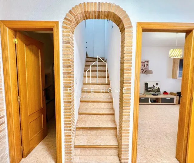 VIVIENDA CON MÁS DE 200m2 EN BURRIANA — 10