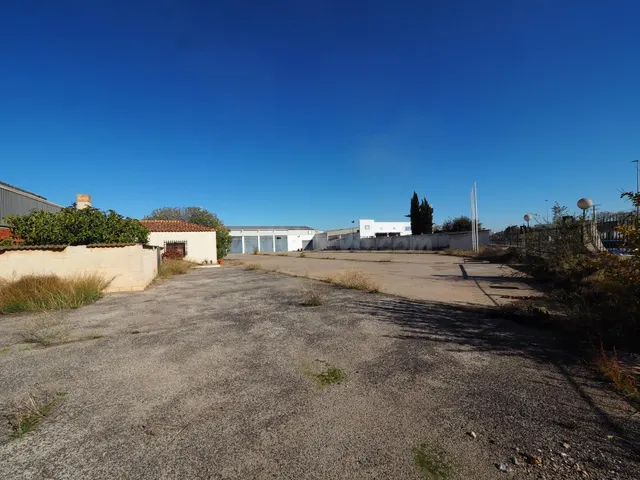 Venta de Nave Industrial en Tomelloso – 4.708 m2 de Superfic - foto 4