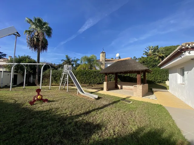 Chalet 4 habitaciones 380m² en venta - Paraiso-Barronal — 28