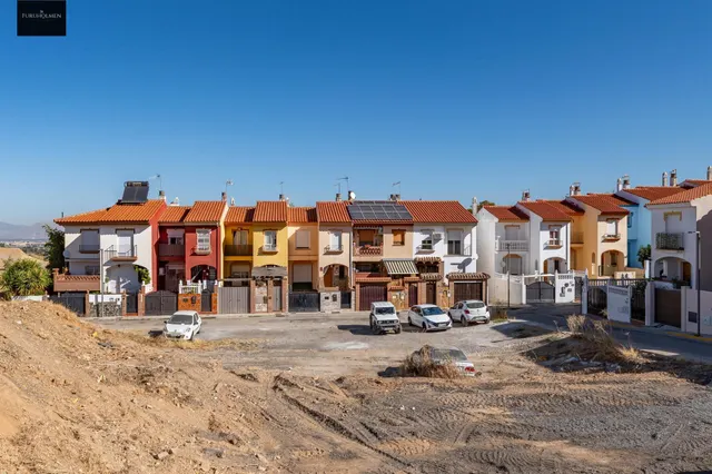 OPORTUNIDAD: SOLAR RESIDENCIAL EN EL CINTURÓN METROPOLITANO DE GRANADA, EN OTURA — 32