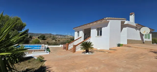 Chalet en venta Villar del Arzobispo-Valencia - foto 2
