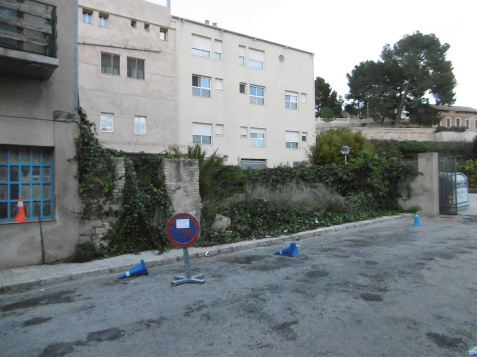 Solar urbano  de 227m , en Tortosa zona Sant Llatzer