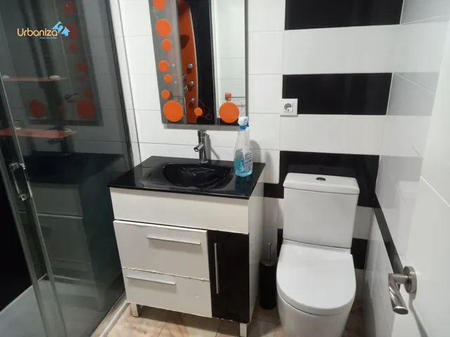 Piso en alquiler de 4 dormitorios para estudiantes, solo estudiantes — 24