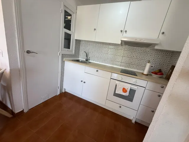 Encantador bungalow con amplia terraza privada y piscina comunitaria en El Chaparral, Torrevieja — 12