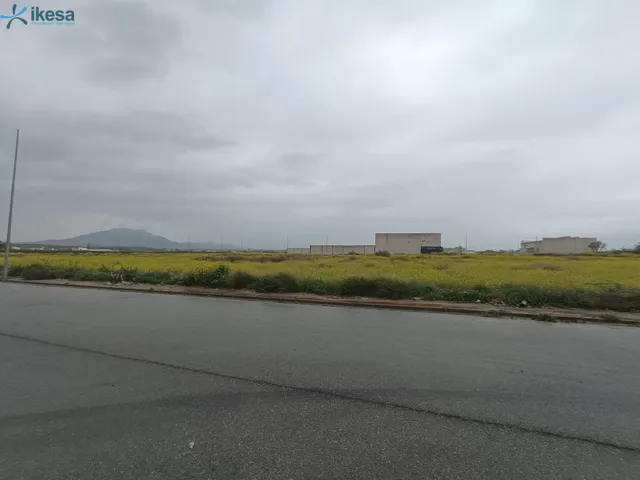Terreno industrial de 4.096 metros — 11