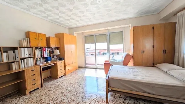 ¡GRAN VIVIENDA DE ESQUINA, 150 M2, 4 DORMITORIOS DOBLES, TOTALMENTE EXTERIOR, EN ZONA POETA MIGUEL HERNANDEZ! — 19