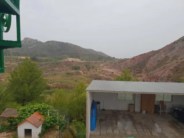 EXCELENTE CHALET A 2 MINUTOS DE PETRER — 6