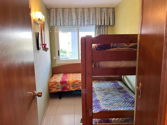 APARTAMENTO DE 2 DORMITORIOS EN PLAZA DE EUROPA. ED. ROYAL. — 12
