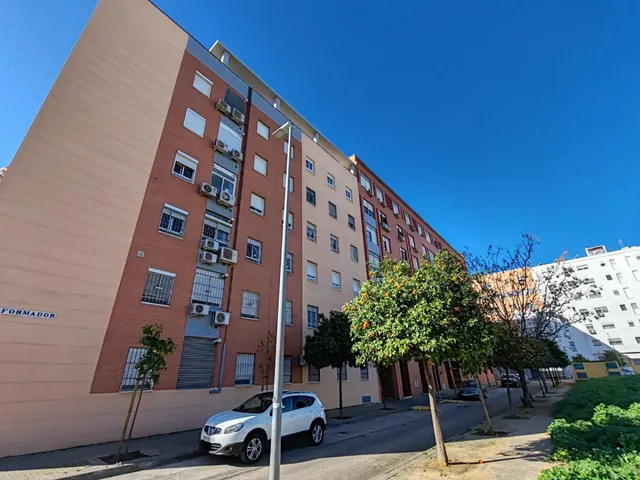 Piso amueblado con Piscina — 13
