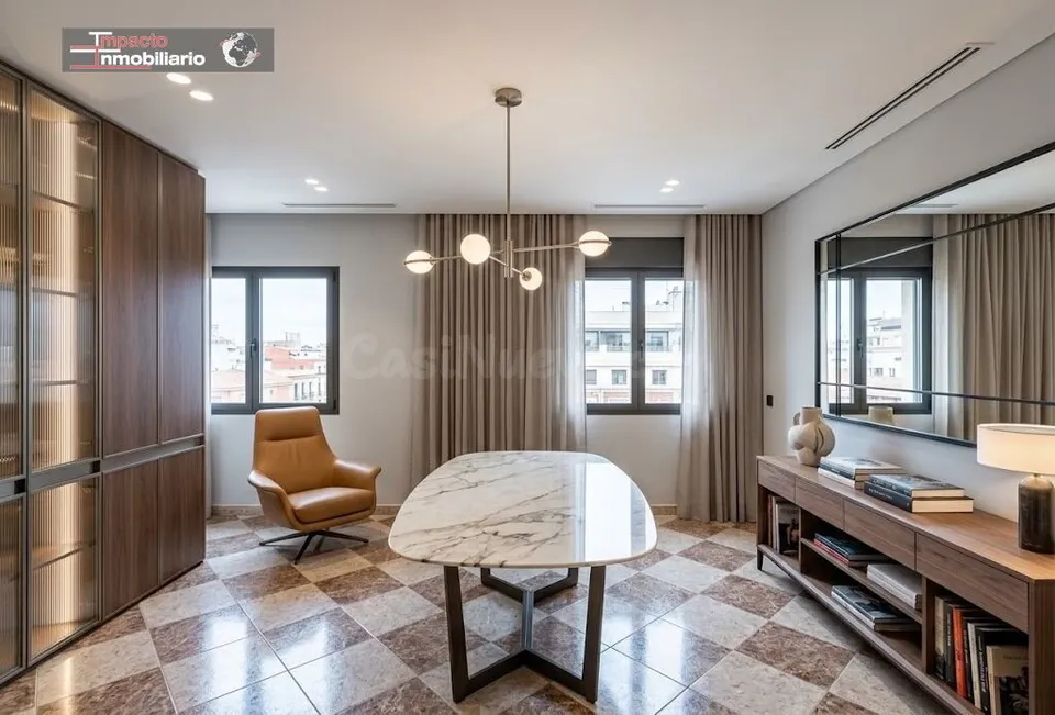 Chalet adosado en venta en Calle Alhambra, 33