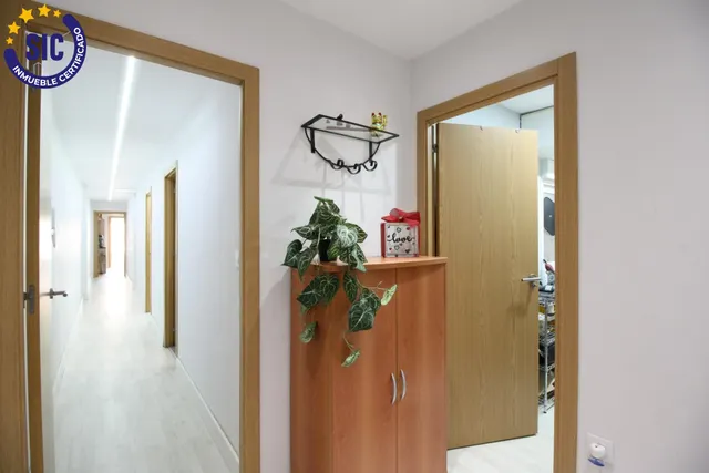 AMPLIA VIVIENDA REFORMADA DE 4 habitaciones CON ASCENSOR EN TORRENT — 30