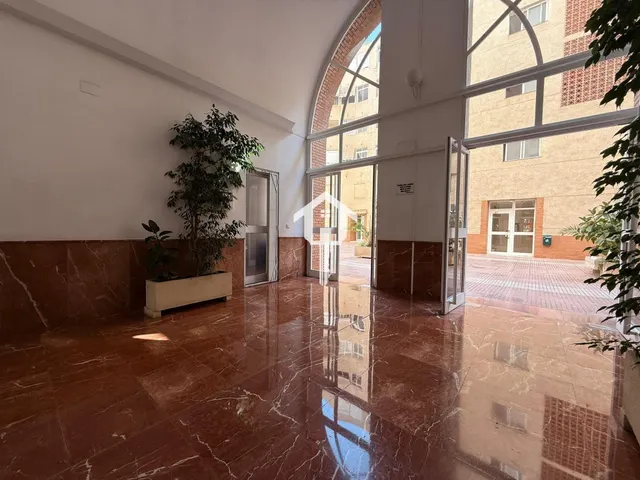 Piso en venta en Alicante. zona de altozano, 118 m2, 3 habitaciones, 2 baños, primera planta con ascensor — 35