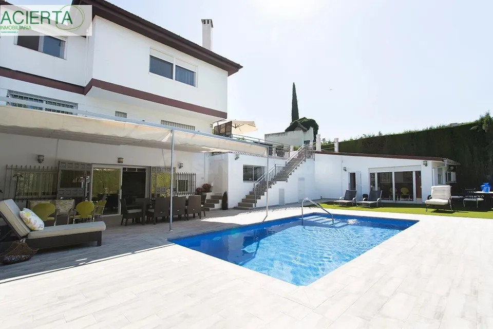 Espectacular chalet en el serrallo
