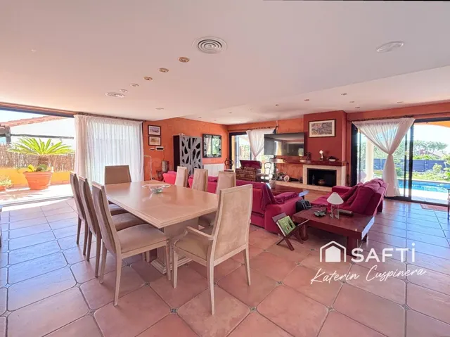 Elegante casa con Piscina en Calafell – Costa Dorada — 8