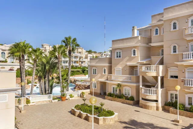 Apartamento 2 habitaciones 112m² en venta - Urbanizaciones — 28
